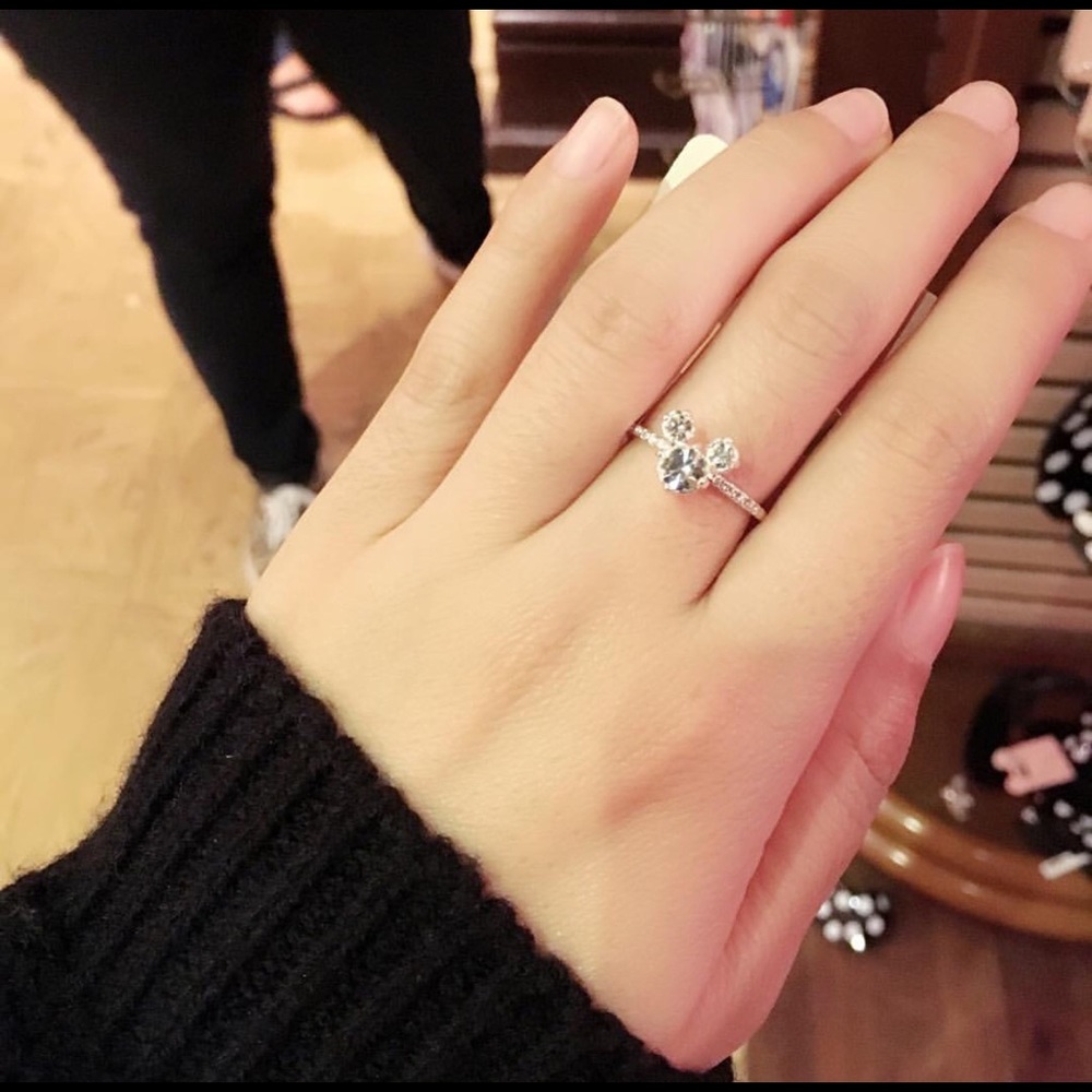 Need this: Mickey Mouse Shape Ring